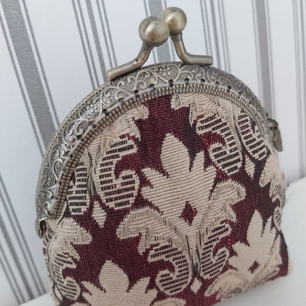 Francia barokk gobelin pénztárca / neszesszer – elegáns, vintage hangulatú kézműves darab